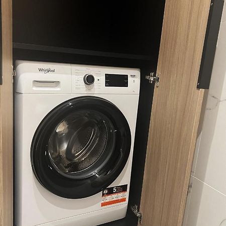 Amsterdam - Nowy Apartament W Centrum Z Prywatnym Zadaszonym Parkingiem ノヴィ・タルク エクステリア 写真