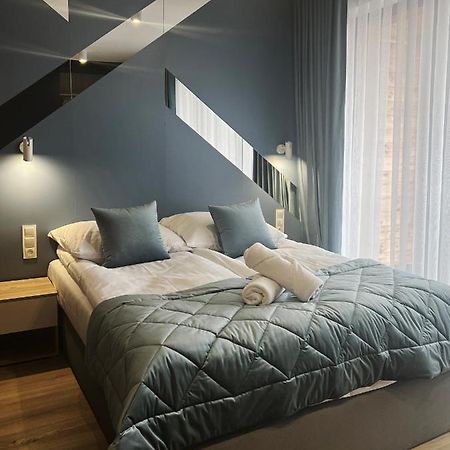 Amsterdam - Nowy Apartament W Centrum Z Prywatnym Zadaszonym Parkingiem ノヴィ・タルク エクステリア 写真
