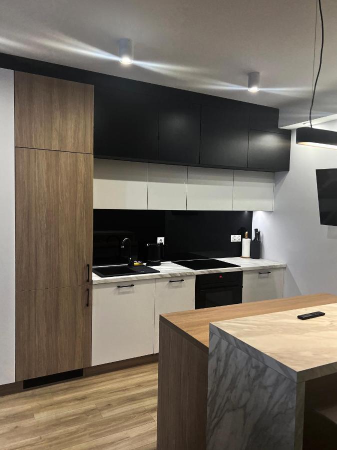 Amsterdam - Nowy Apartament W Centrum Z Prywatnym Zadaszonym Parkingiem ノヴィ・タルク エクステリア 写真